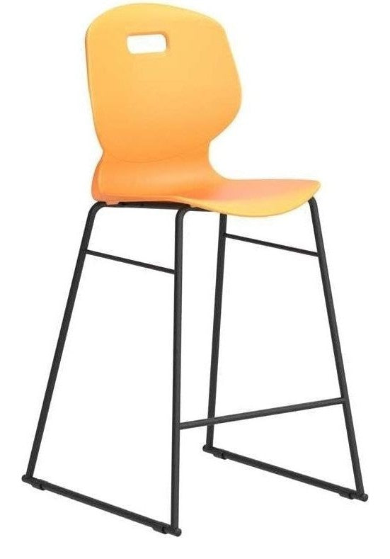 Arc High Chair