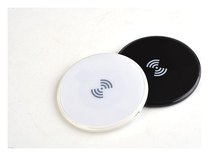 Arlo Wireless Desk Charger