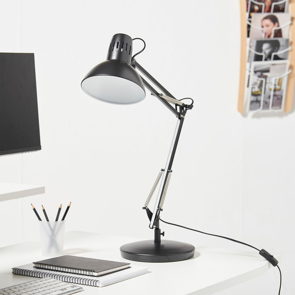 Bravo Kari Desk Lamp