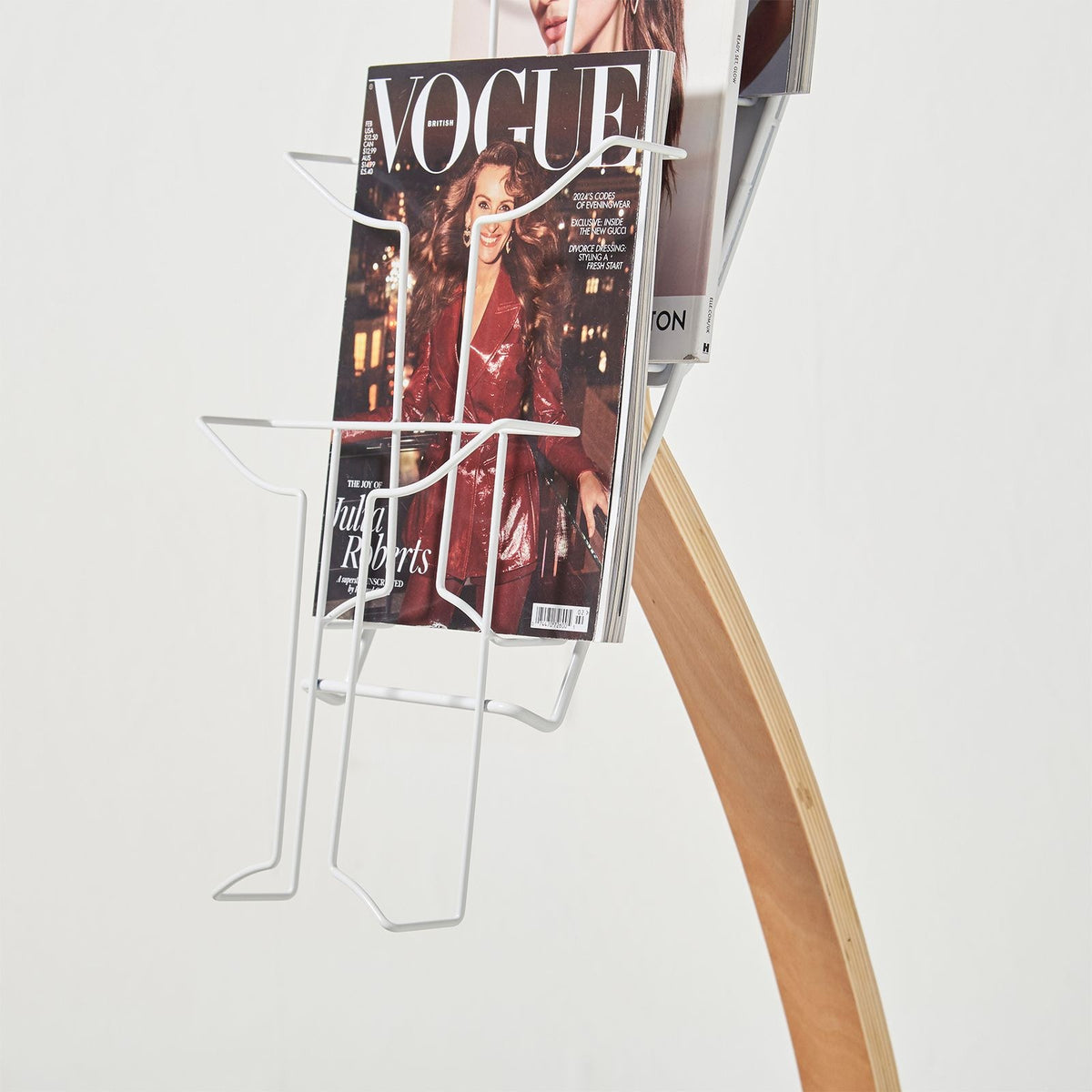 Bravo Ora Floor Standing Literature Display