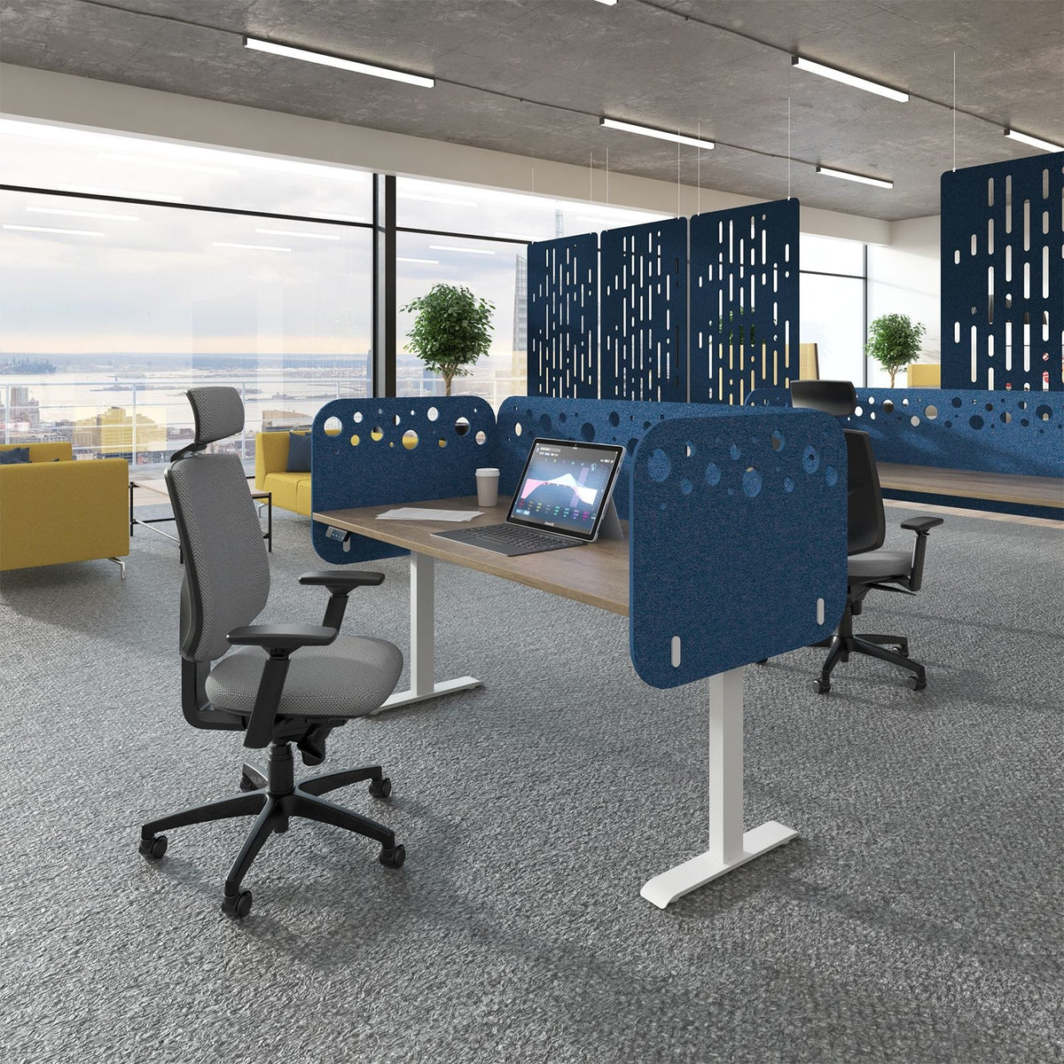 Bravo Shush Sit Stand Desktop Screen
