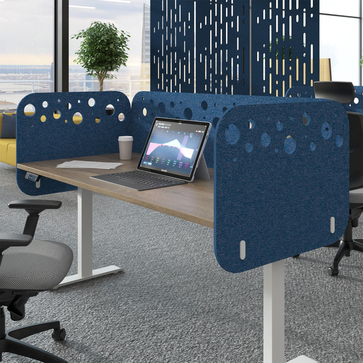 Bravo Shush Sit Stand Desktop Screen