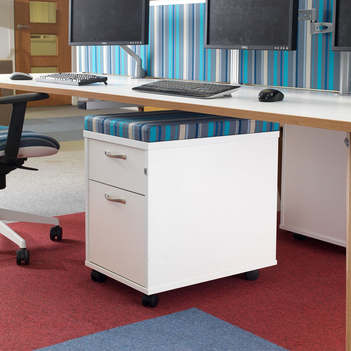 Bravo Universal Pedestal Seat Pad