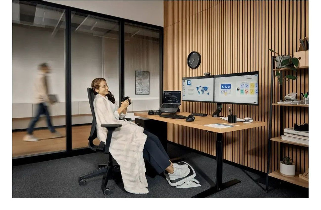 Kensington SmartFit Space-Saving Dual Monitor Arm, view 15