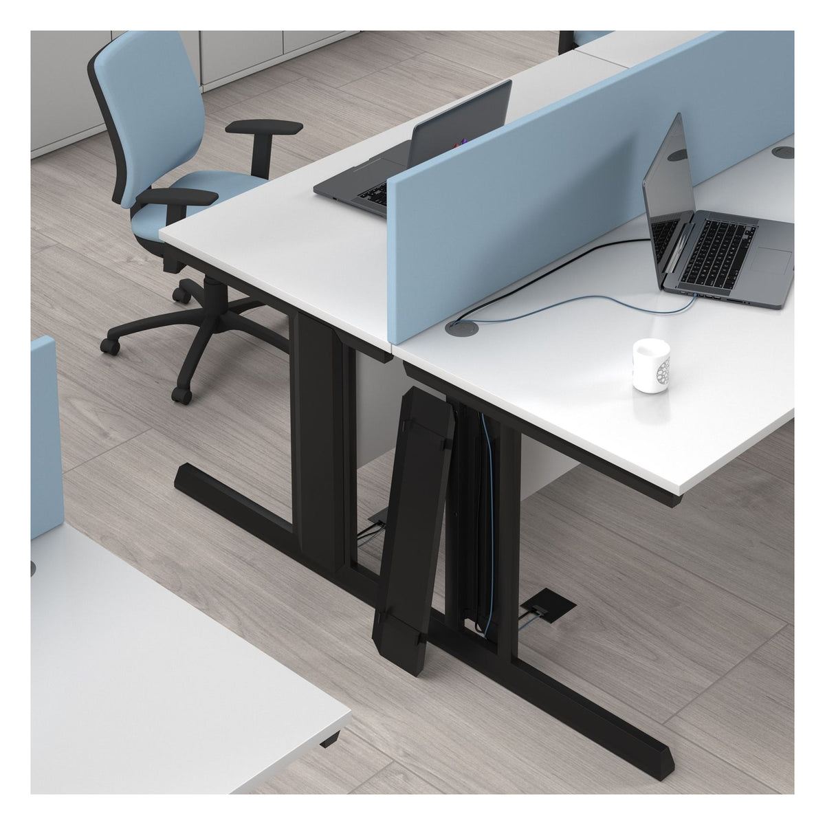 Ledger Vivo Wave Desk, in an office