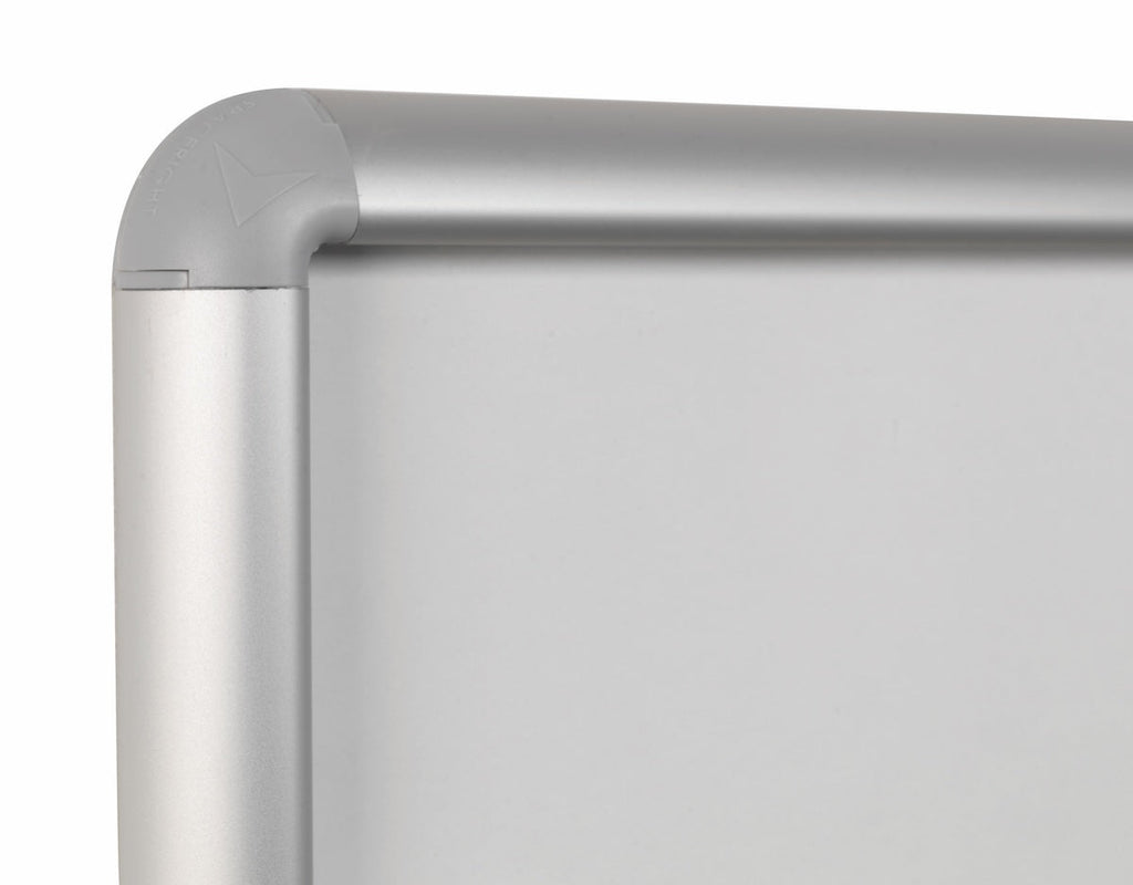 Magnetic SmartShield Whiteboard