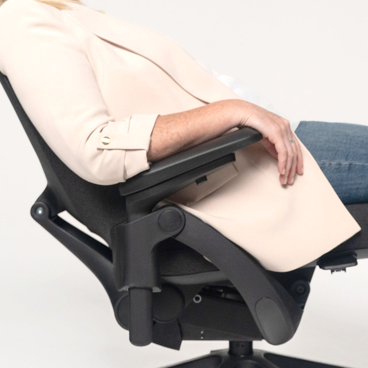 Mantra Fabric Posture Chair