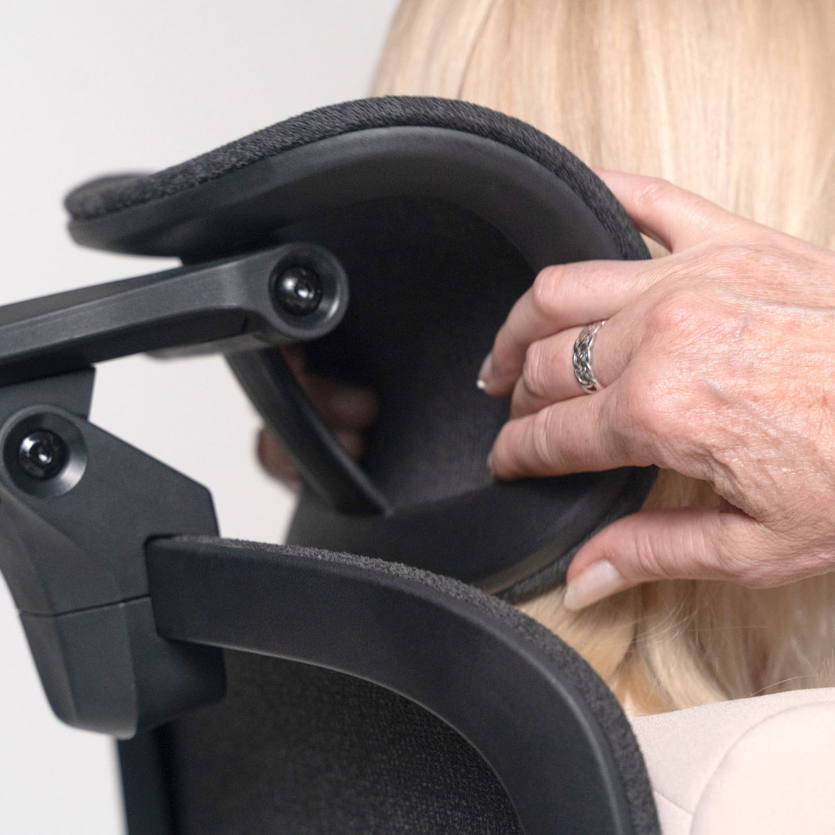 Mantra Fabric Posture Chair
