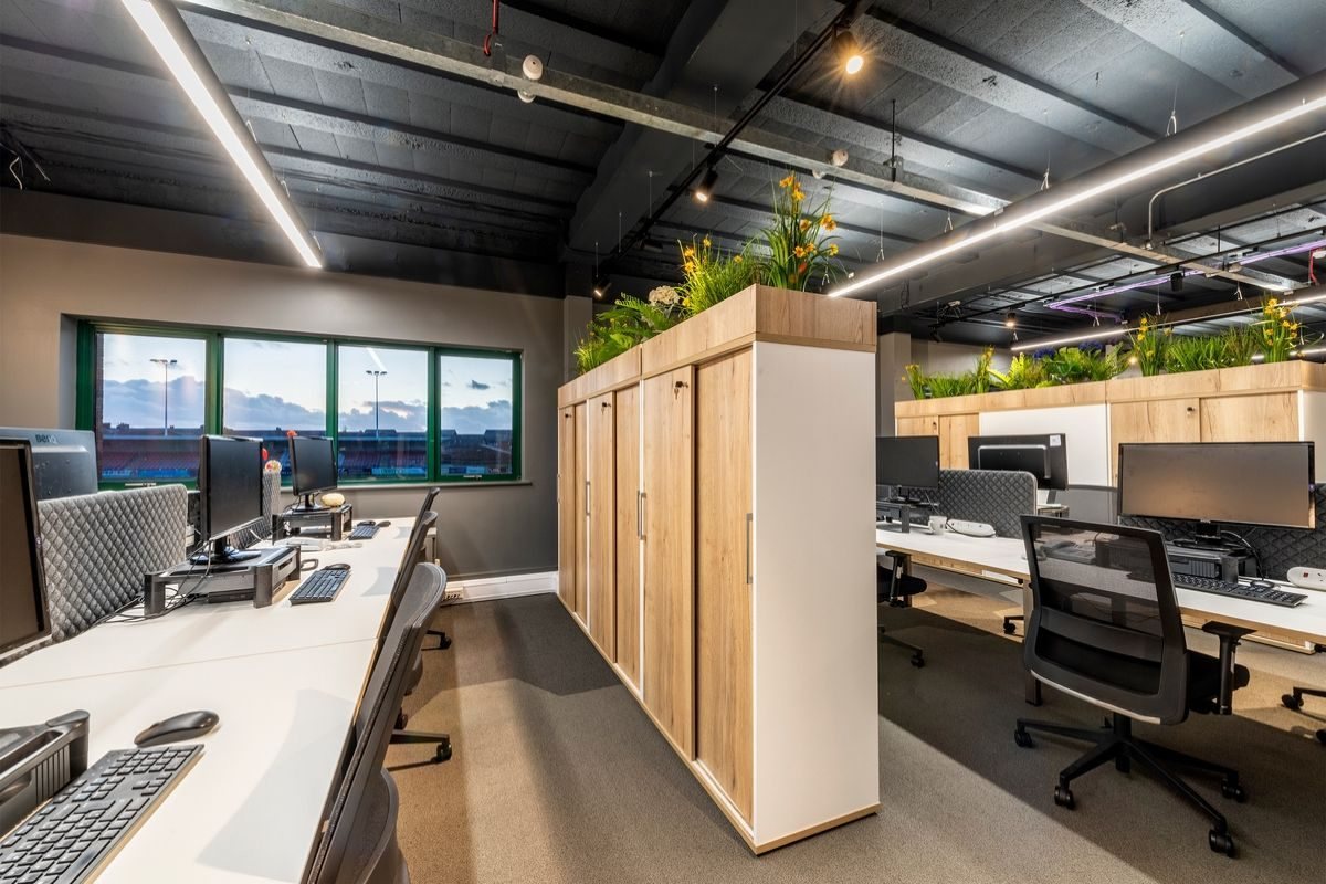 Mason Storage range, in an office