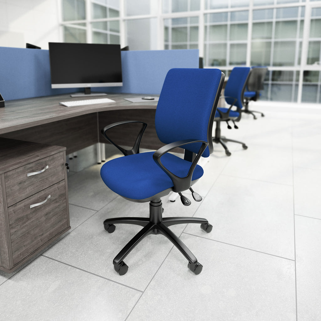 Senza Fabric Operator Chair in an office